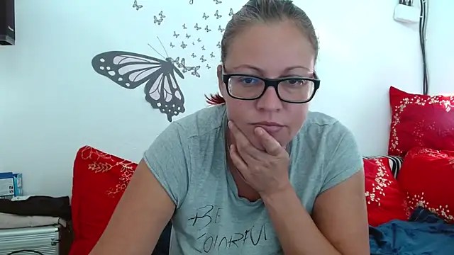 Snapshot of LadyHellene chatting on September 21, 6:15 am LadyHellene online show from September 21, 6:15 am