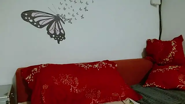 Snapshot of LadyHellene chatting on November 7, 3:12 pm LadyHellene online show from November 7, 3:12 pm