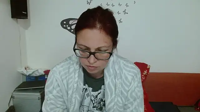 Snapshot of LadyHellene chatting on December 14, 2:55 pm LadyHellene online show from December 14, 2:55 pm