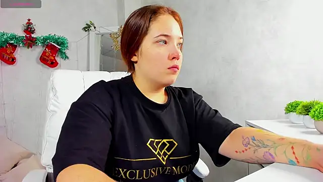 Snapshot of Aliisson_Edwards chatting on December 30, 1:04 am Aliisson Edwards online show from December 30, 1:04 am