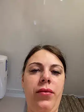 Lola Hale online show from November 18, 5:34 am