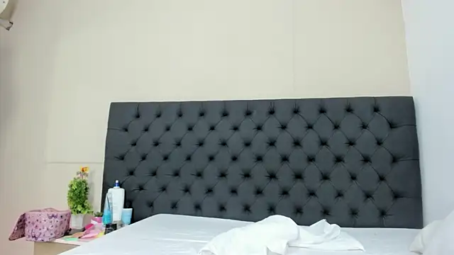  candy jade  online show from April 17, 12:41 pm