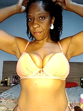 Snapshot of Luhma_hot chatting on November 9, 3:10 pm Luhma hot online show from November 9, 3:10 pm