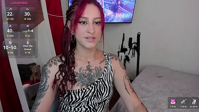 Sofi F w online show from June 1, 7:59 pm