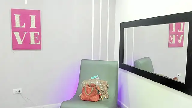 Snapshot of Andy_Gamboa chatting on January 28, 11:49 am Andy Gamboa online show from January 28, 11:49 am