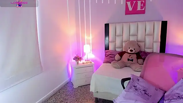 Snapshot of Andy_Gamboa chatting on November 11, 1:11 pm Andy Gamboa online show from November 11, 1:11 pm