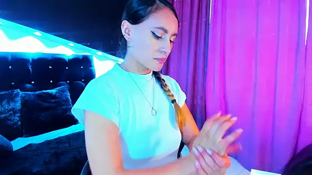 Coral Gibson online show from February 11, 12:37 pm