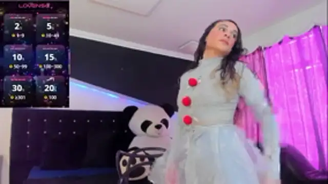 Coral Gibson online show from November 1, 1:13 pm