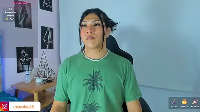 miavalentinaaa online show from February 8, 12:38 am