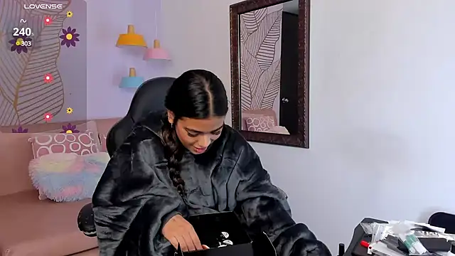 GiaFu online show from February 11, 6:01 pm