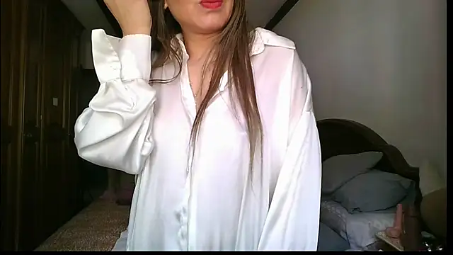 Snapshot of KarolinaReaper chatting on April 22, 1:45 pm KarolinaReaper online show from April 22, 1:45 pm