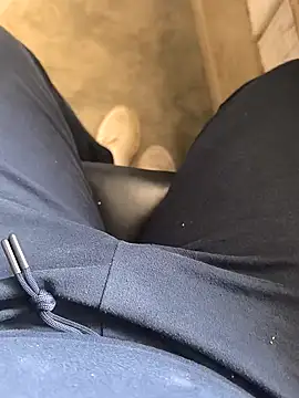 Snapshot of rana9639_1 chatting on December 6, 6:15 am rana9639 1 online show from December 6, 6:15 am