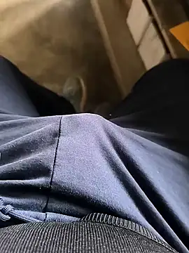 Snapshot of rana9639_1 chatting on February 20, 5:33 am rana9639 1 online show from February 20, 5:33 am