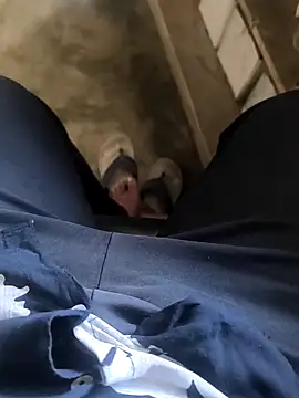 Snapshot of rana9639_1 chatting on March 20, 4:07 am rana9639 1 online show from March 20, 4:07 am