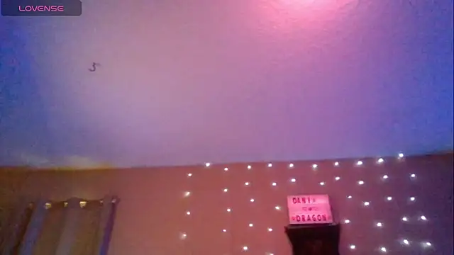 Dani Dragon69 online show from December 11, 9:45 pm