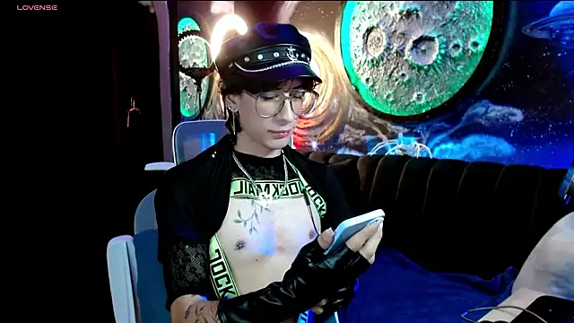 Yedrix online show from February 19, 3:30 pm