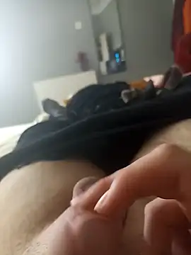 Snapshot of 18liksekeryarrak chatting on December 13, 11:23 am 18liksekeryarrak online show from December 13, 11:23 am