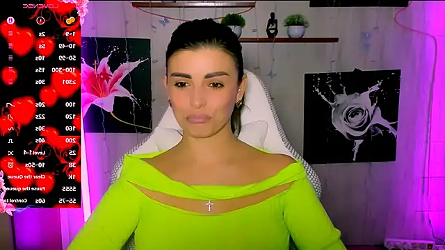 KayWuds online show from April 5, 8:11 am