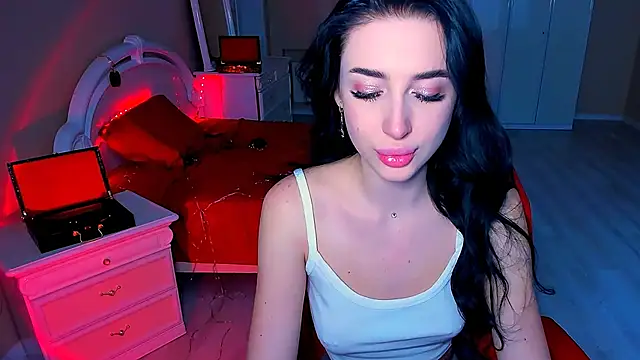 Snapshot of lovely_desire chatting on December 16, 8:09 am lovely desire online show from December 16, 8:09 am