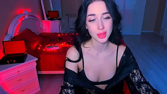 Snapshot of lovely_desire chatting on December 19, 6:34 am lovely desire online show from December 19, 6:34 am