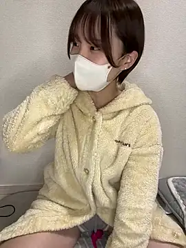 -x MIU x online show from March 10, 11:10 am