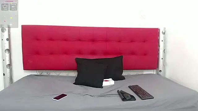 Celestial Queen  online show from February 3, 3:42 am