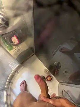 Snapshot of lescro95_ chatting on October 6, 2:25 pm lescro95  online show from October 6, 2:25 pm