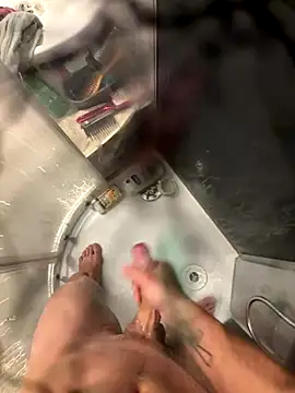 Snapshot of lescro95_ chatting on November 9, 4:27 pm lescro95 online show from November 9, 4:27 pm