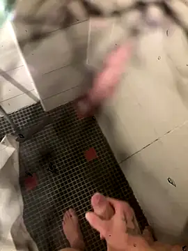 Snapshot of lescro95_ chatting on November 14, 12:59 pm lescro95 online show from November 14, 12:59 pm