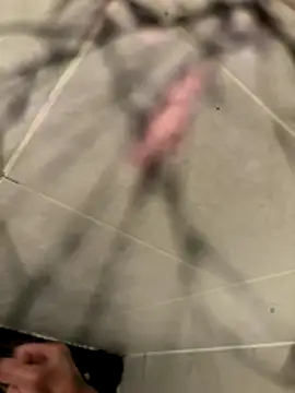 Snapshot of lescro95_ chatting on December 2, 5:41 pm lescro95 online show from December 2, 5:41 pm