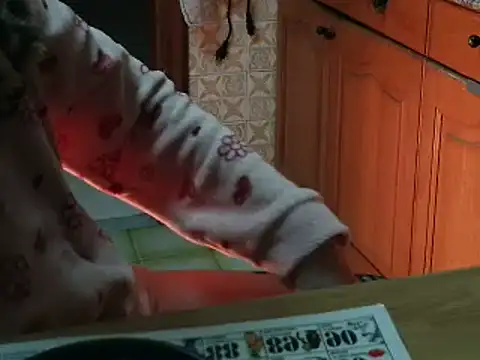 VeneRed online show from December 4, 5:50 am