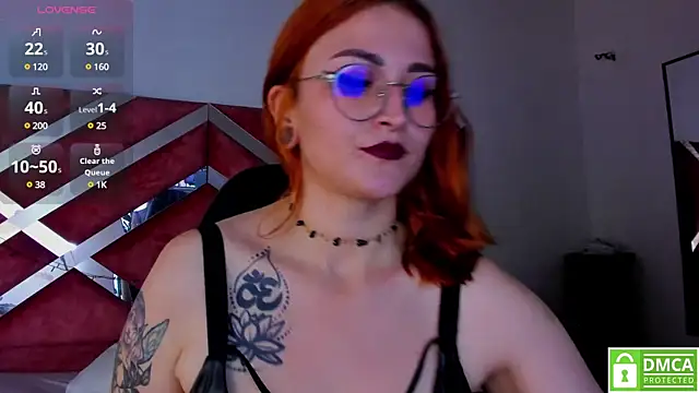 Snapshot of madame_ibby chatting on January 29, 10:53 pm madame ibby online show from January 29, 10:53 pm