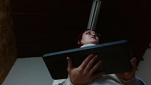 Snapshot of madame_ibby chatting on October 23, 12:48 pm madame ibby online show from October 23, 12:48 pm