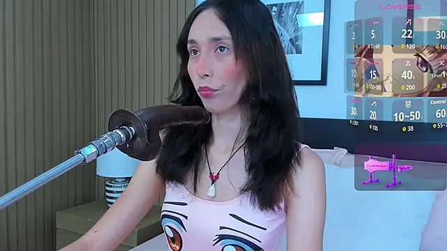 Snapshot of doll_bella_ chatting on September 30, 7:41 pm doll bella  online show from September 30, 7:41 pm