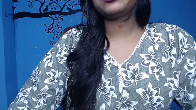 Wish Queen online show from April 2, 8:39 pm