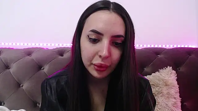 Snapshot of TiffanyPeretz chatting on February 18, 11:52 pm TiffanyPeretz online show from February 18, 11:52 pm