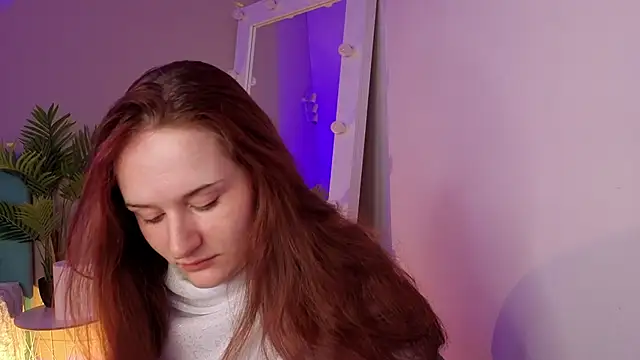 L1ittle kitty  online show from March 27, 6:30 am