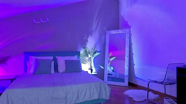 L1ittle kitty  online show from April 14, 4:51 am