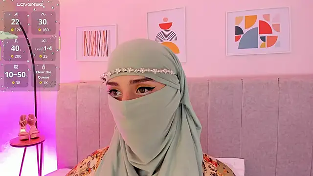 rawiya online show from November 14, 2:05 pm