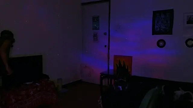 Snapshot of alex_one888 chatting on December 19, 4:08 am alex one888 online show from December 19, 4:08 am