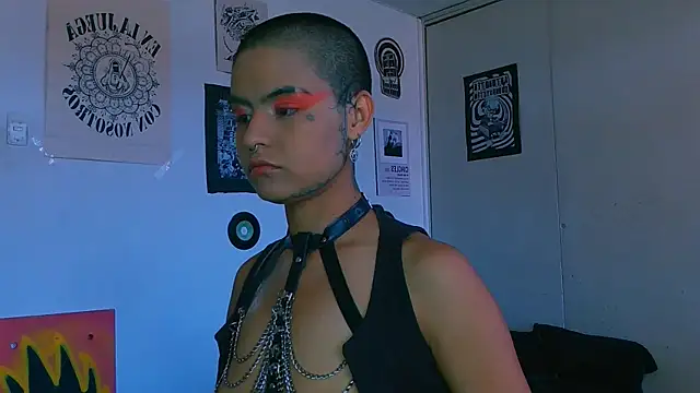 Snapshot of alex_one888 chatting on February 27, 7:58 pm alex one888 online show from February 27, 7:58 pm