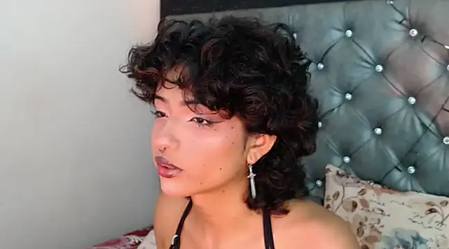 Snapshot of ToshiaKimich chatting on March 20, 3:25 pm ToshiaKimich online show from March 20, 3:25 pm