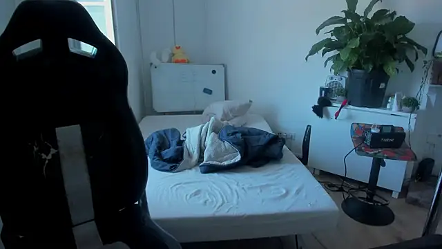 CeriseLapine online show from September 18, 9:55 am