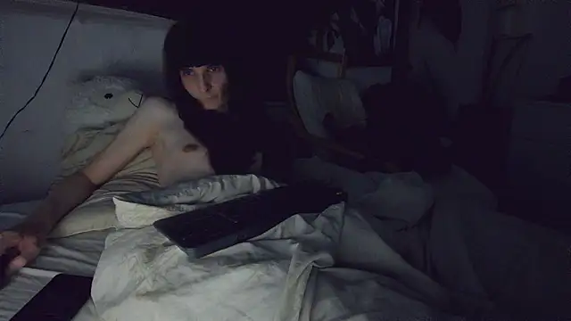 CeriseLapine online show from February 19, 9:55 pm