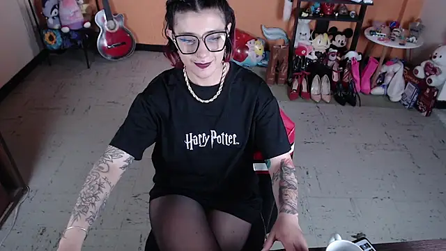 Snapshot of MissMiia2 chatting on January 9, 6:04 pm MissMiia2 online show from January 9, 6:04 pm