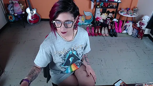 Snapshot of MissMiia2 chatting on January 14, 1:38 pm MissMiia2 online show from January 14, 1:38 pm