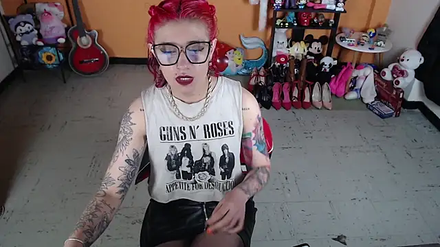 Snapshot of MissMiia2 chatting on January 30, 12:59 pm MissMiia2 online show from January 30, 12:59 pm