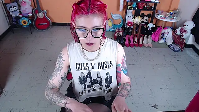Snapshot of MissMiia2 chatting on January 30, 4:02 pm MissMiia2 online show from January 30, 4:02 pm
