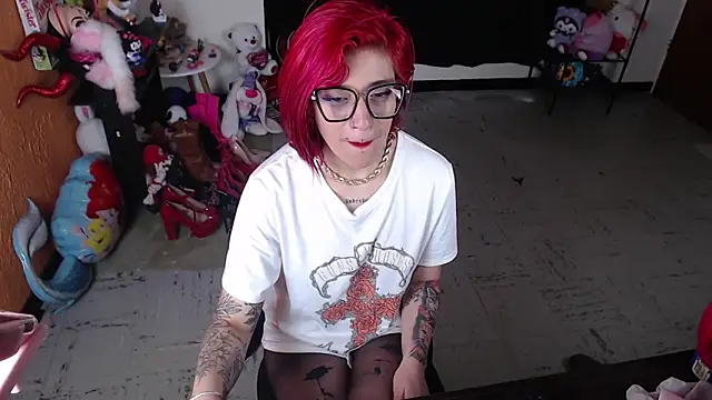 Snapshot of MissMiia2 chatting on February 10, 5:09 pm MissMiia2 online show from February 10, 5:09 pm