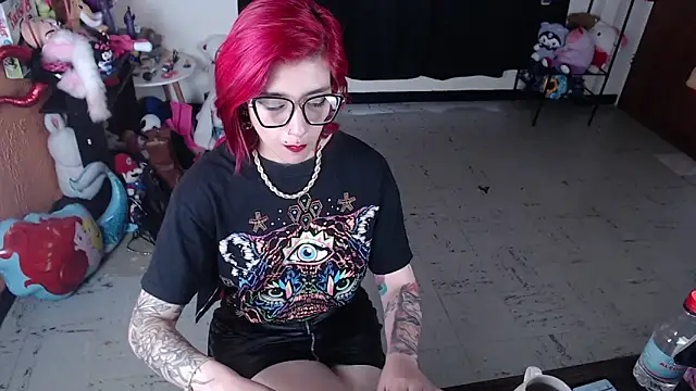 Snapshot of MissMiia2 chatting on February 12, 4:22 pm MissMiia2 online show from February 12, 4:22 pm